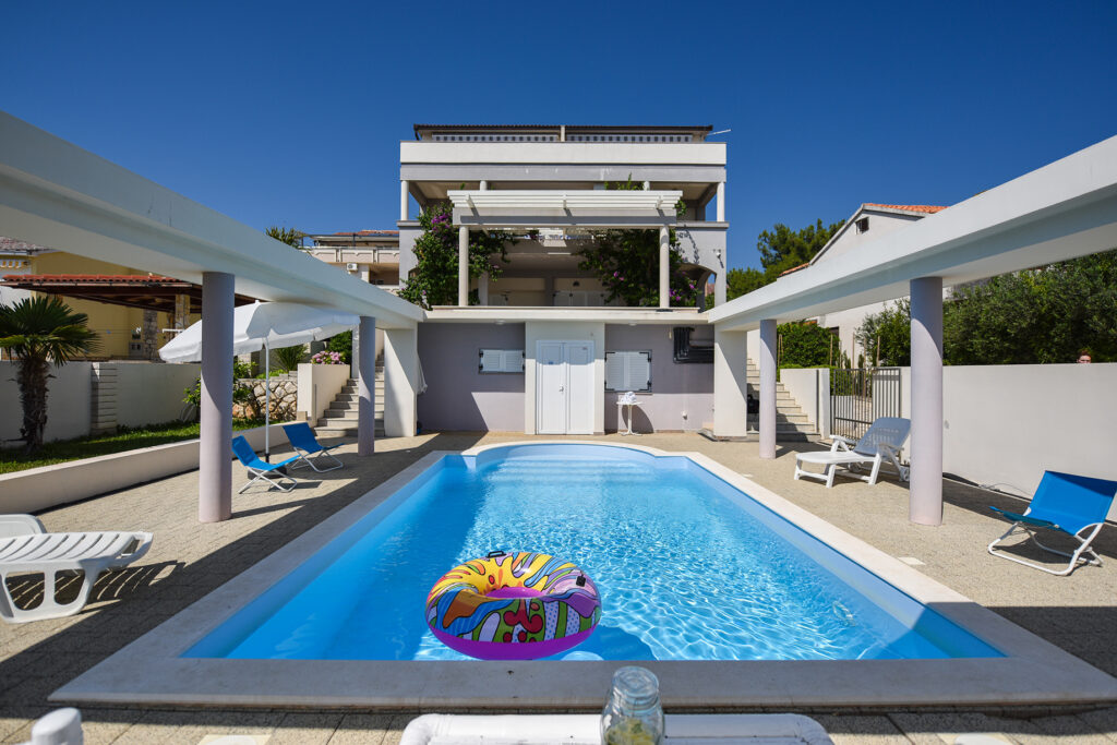 Appartamento con piscina a Novalja, isola di Pag